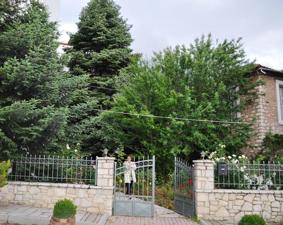 Papastavrou Apartments Kalávrita Kültér fotó