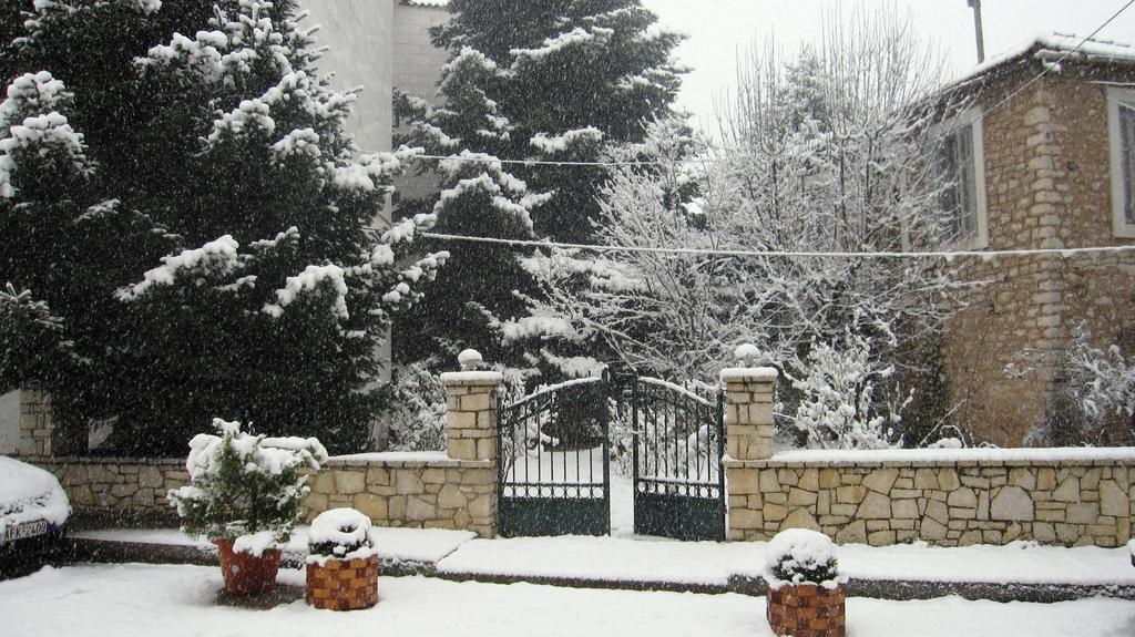 Papastavrou Apartments Kalávrita Kültér fotó
